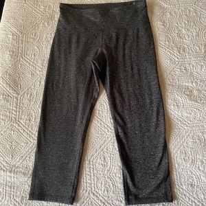 Old Navy Active Cropped Leggings Heather Black, Lg